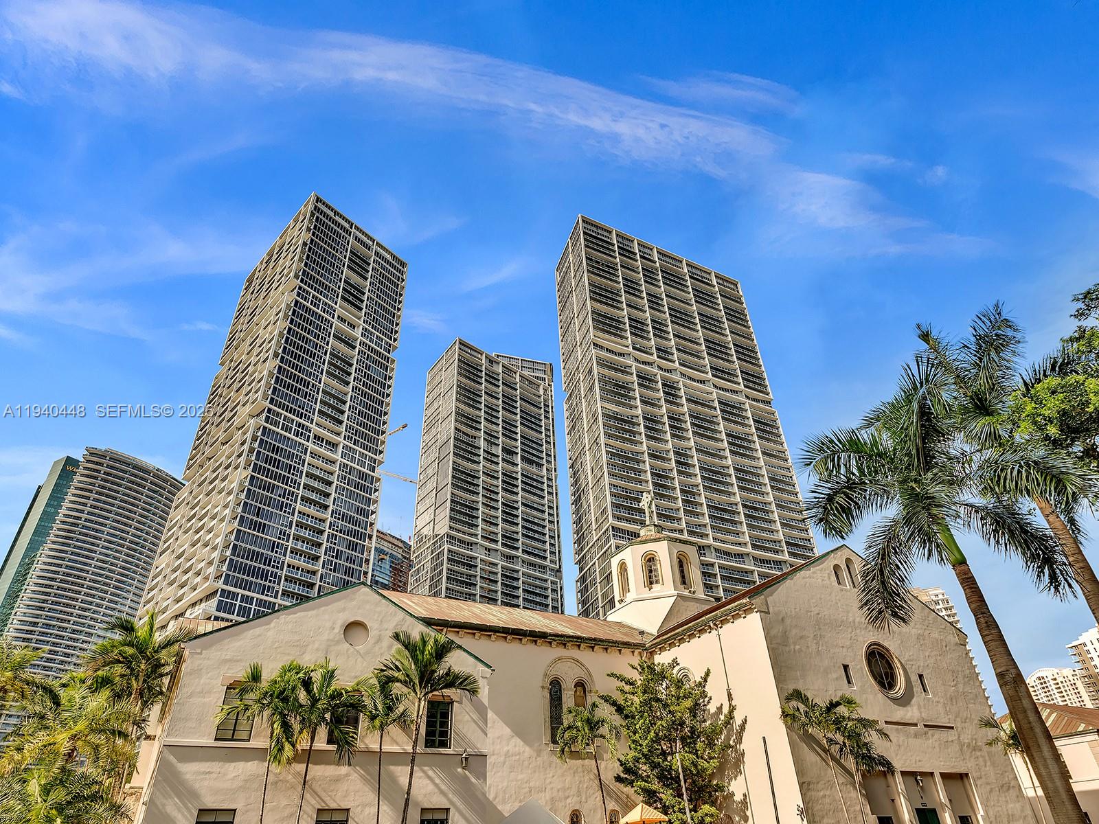 ICON BRICKELL NO TWO - Residential