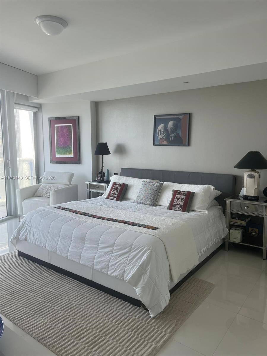 ICON BRICKELL NO TWO - Residential