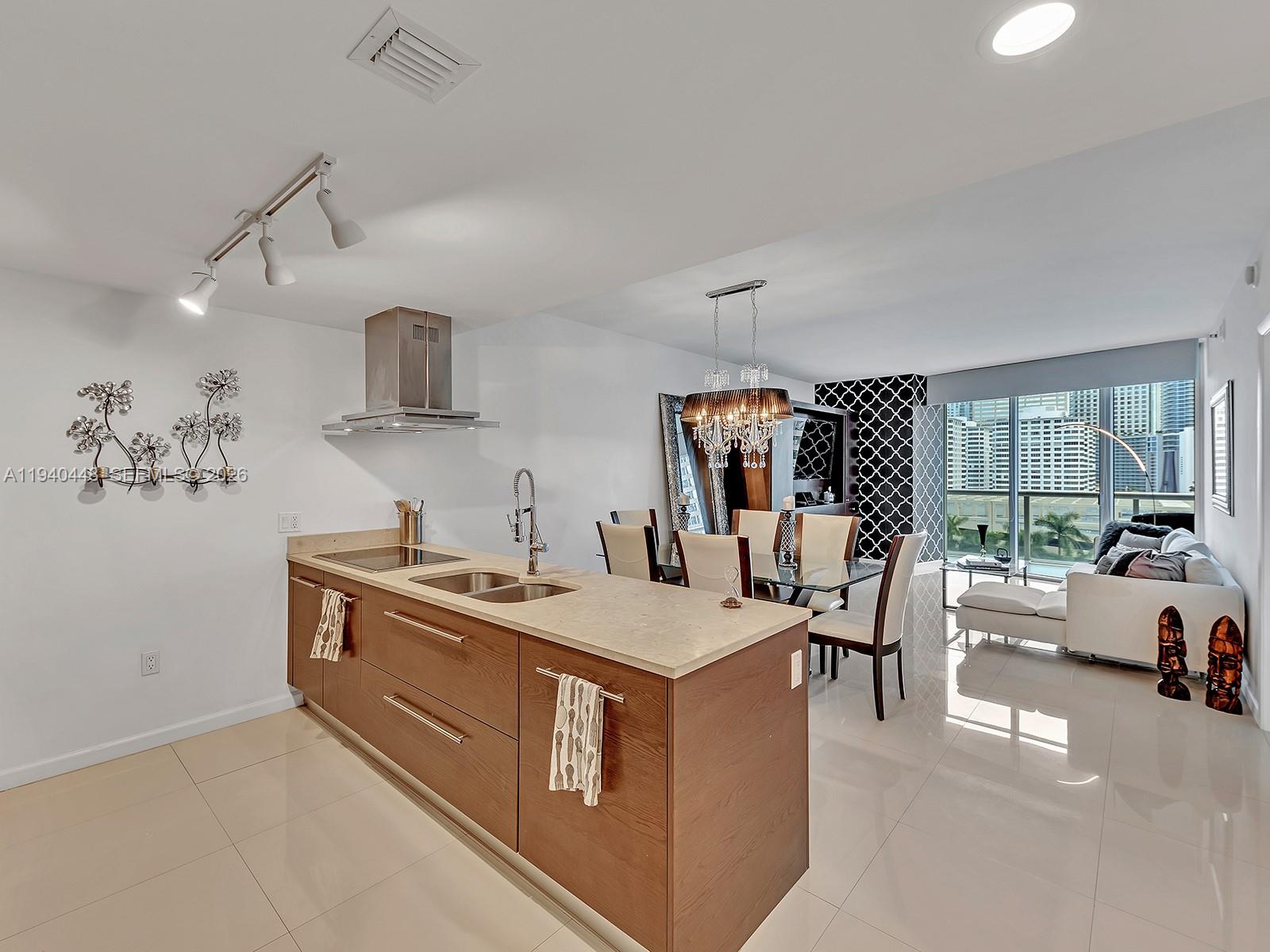 ICON BRICKELL NO TWO - Residential