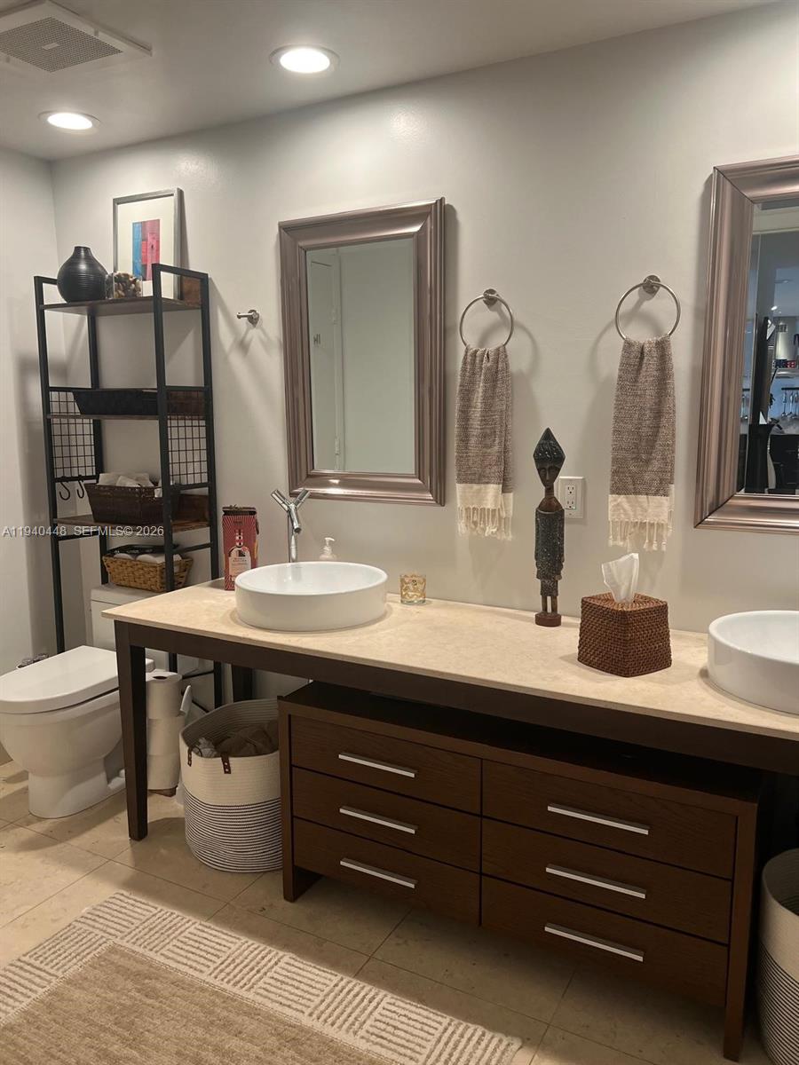 ICON BRICKELL NO TWO - Residential