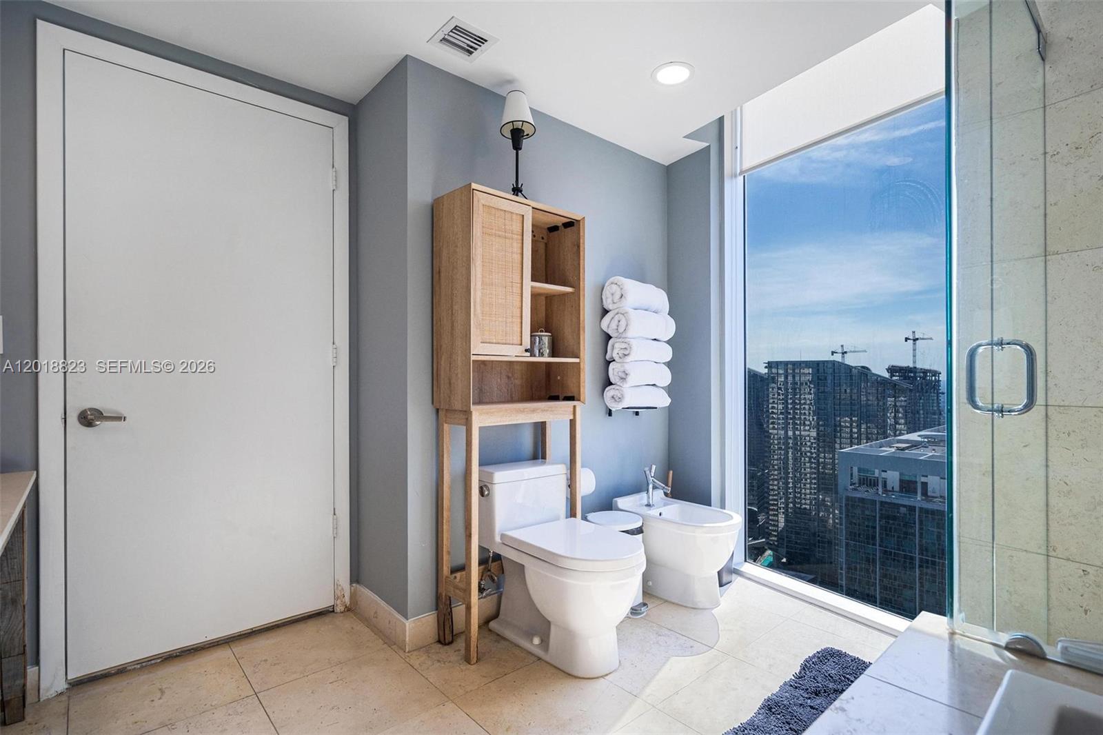 ICON BRICKELL NO TWO - Residential