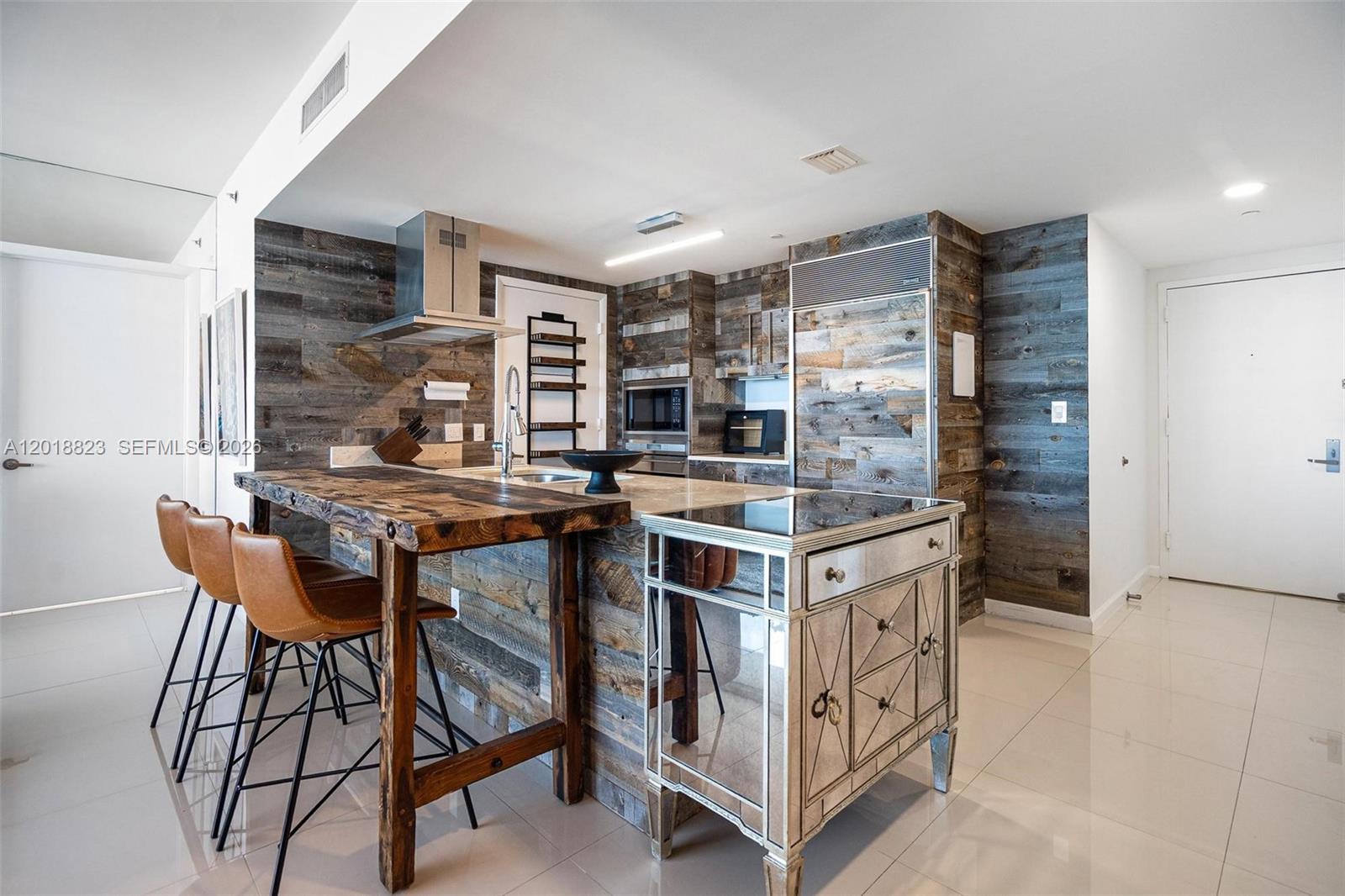 ICON BRICKELL NO TWO - Residential