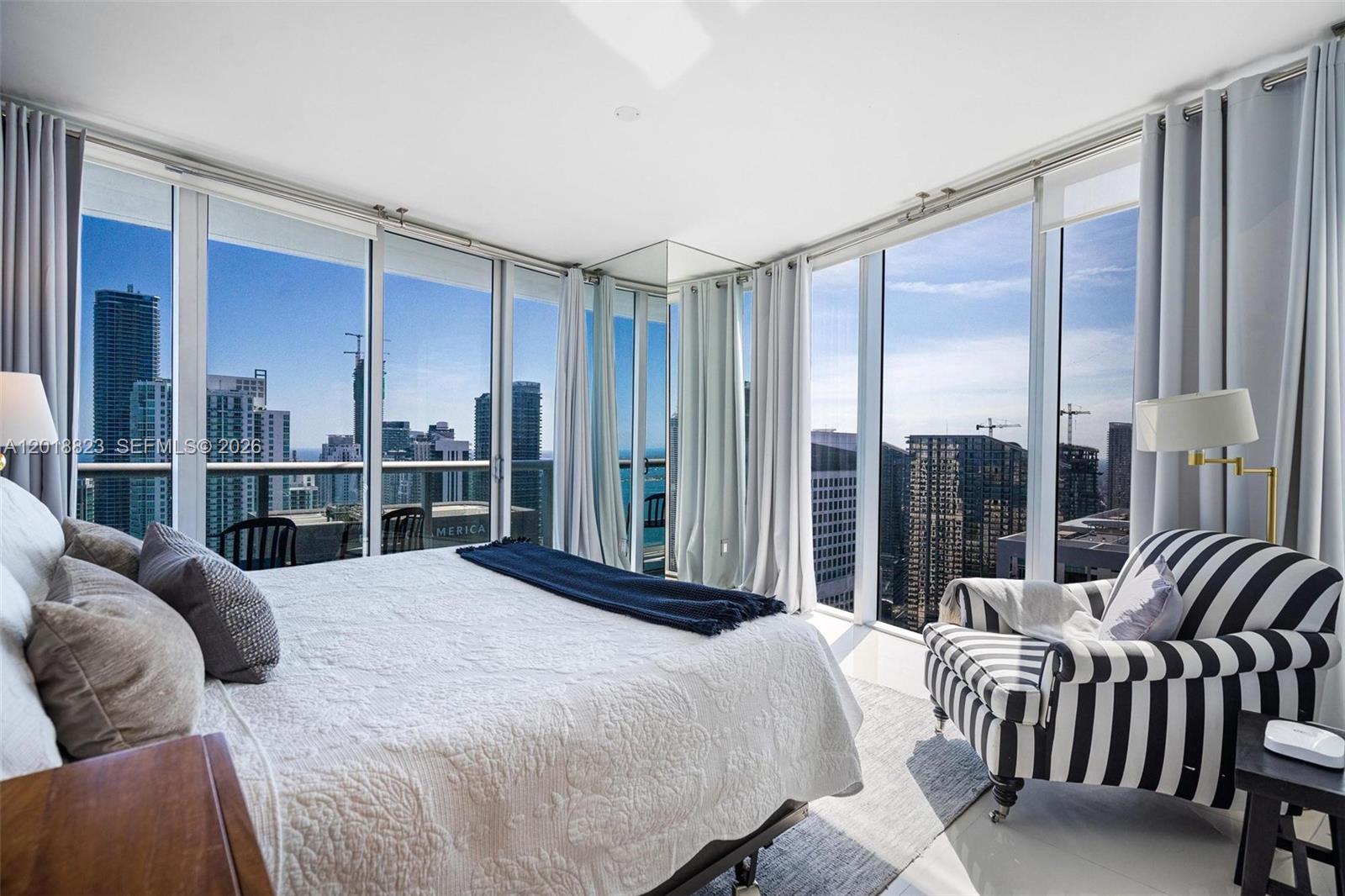 ICON BRICKELL NO TWO - Residential