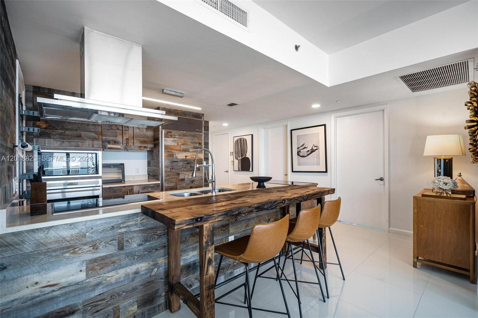 ICON BRICKELL NO TWO - Residential