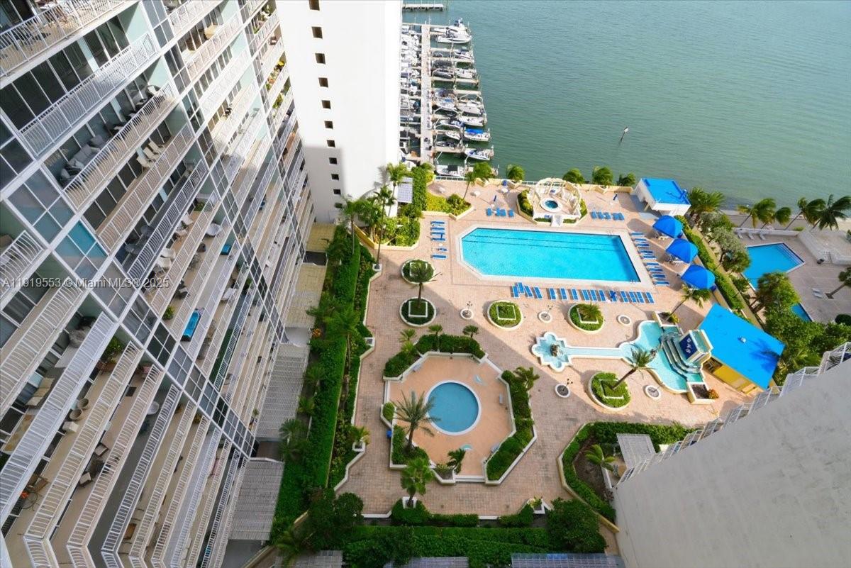 Grandview Palace - Residential