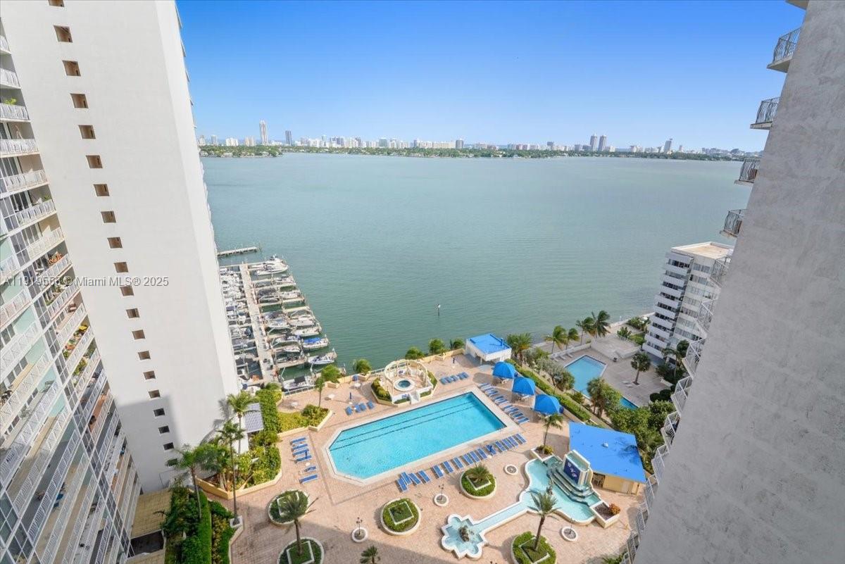 Grandview Palace - Residential