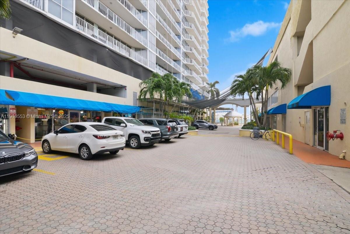 Grandview Palace - Residential