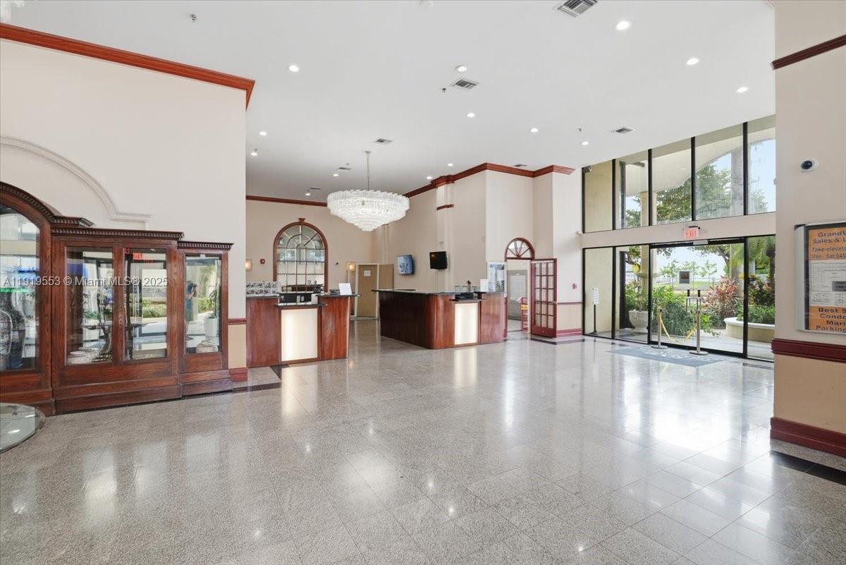 Grandview Palace - Residential