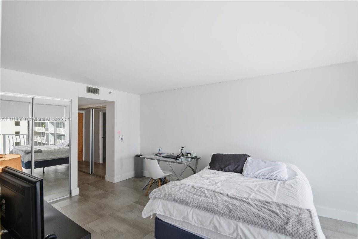 Grandview Palace - Residential