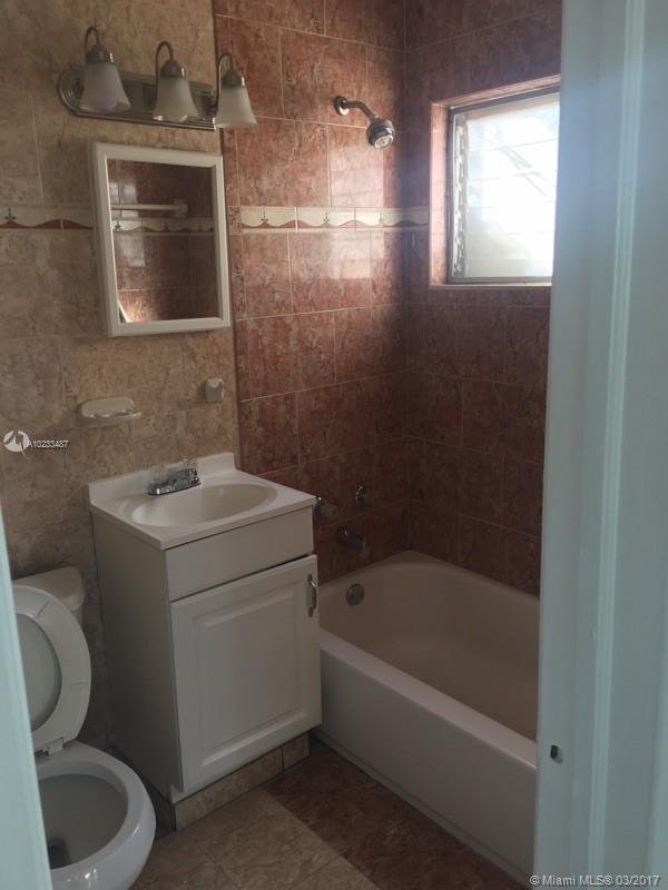 GRACEWOOD NO 5 - Residential Lease