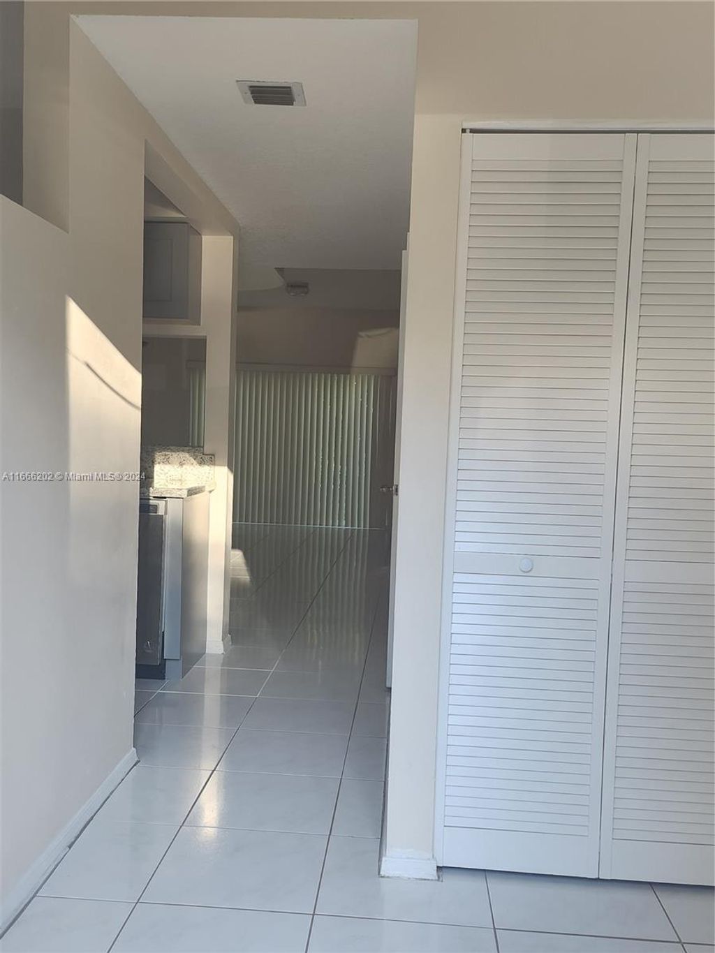 Photo of 160 SW 96th Ave #27-3, Plantation, FL 33324 (MLS # A11666202)