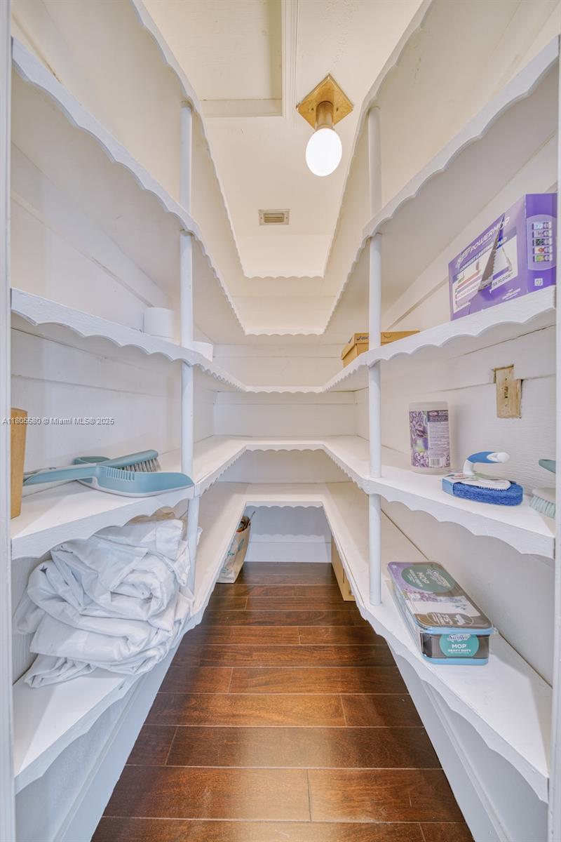 CORAL BAY SEC A AMD PL - Residential Lease