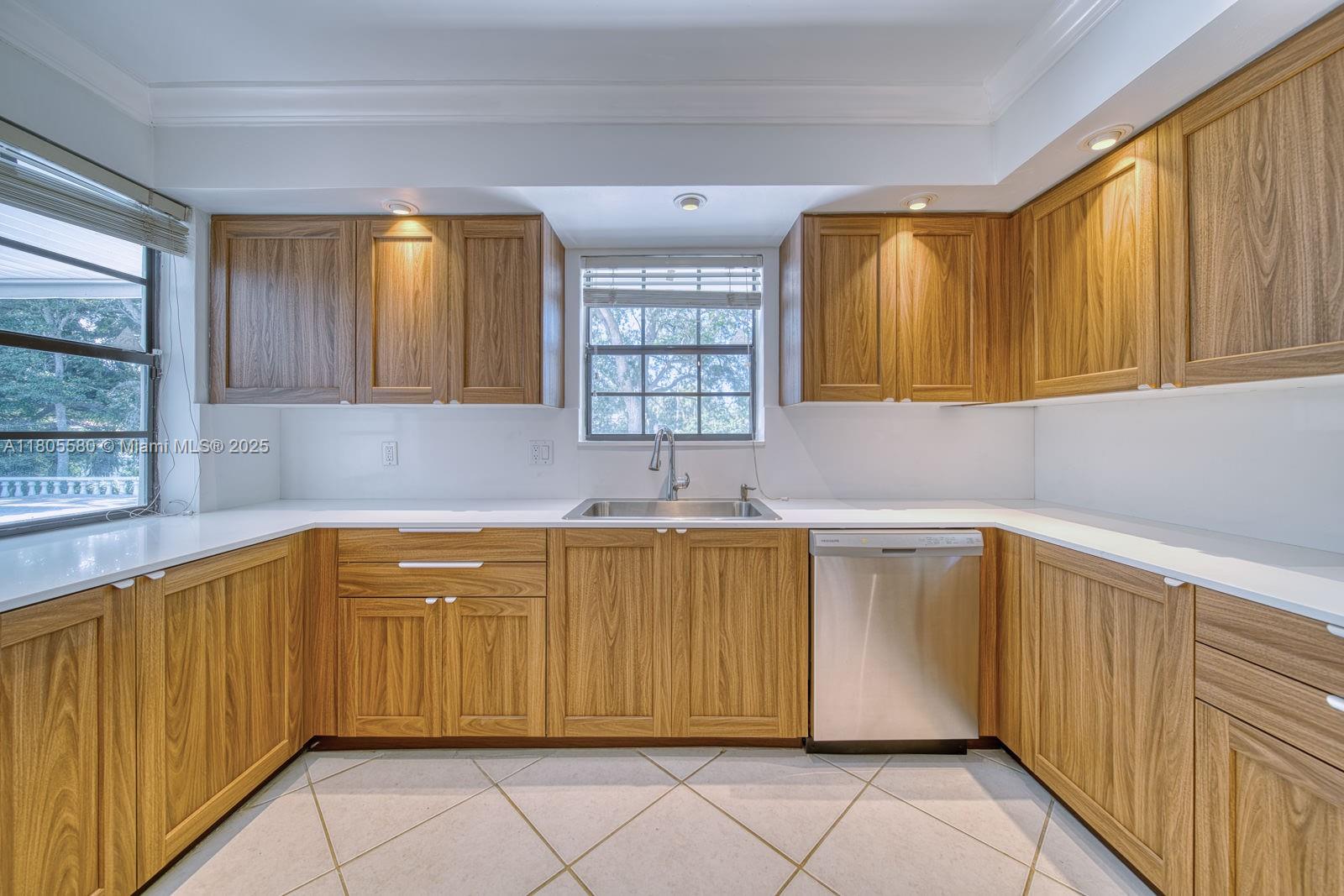 CORAL BAY SEC A AMD PL - Residential Lease