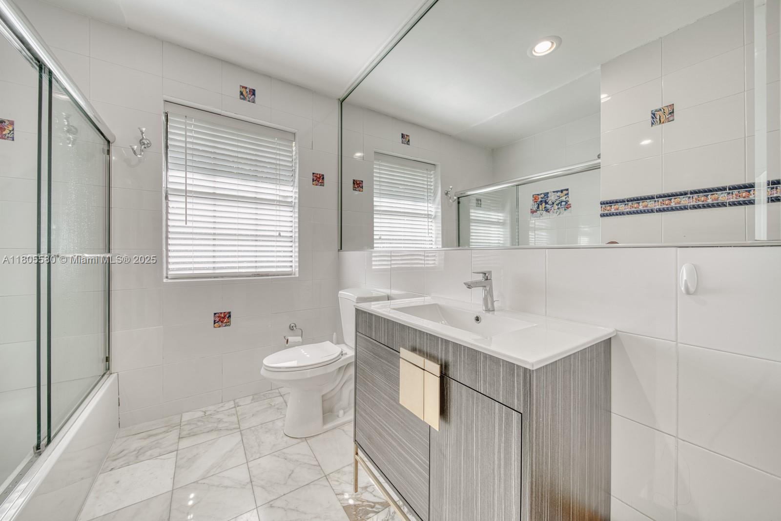 CORAL BAY SEC A AMD PL - Residential Lease