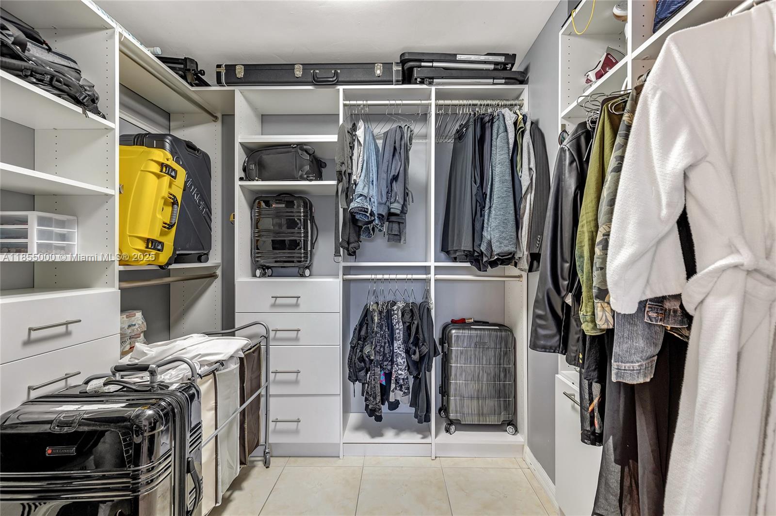 200 LESLIE CONDO - Residential Lease