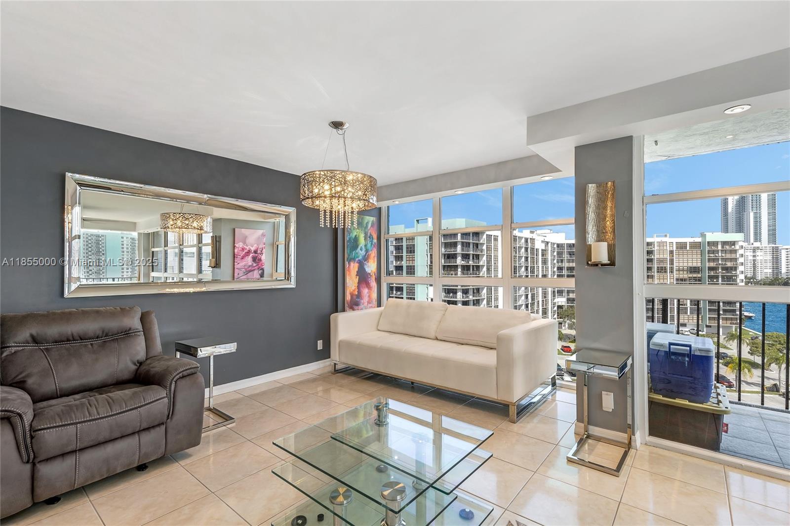 200 LESLIE CONDO - Residential Lease