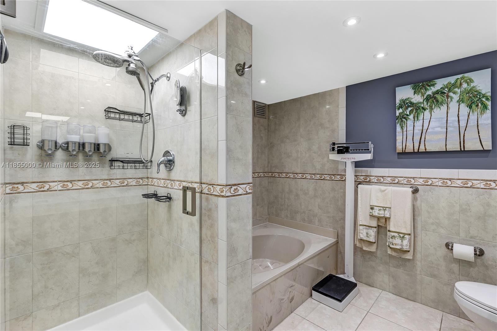 200 LESLIE CONDO - Residential Lease