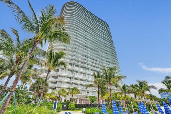 2411 LAGUNA CIR # 1805, NORTH MIAMI, FL 33181 - Image bb44e847af36a9370ca8dfa4e1f20f53/2222861665