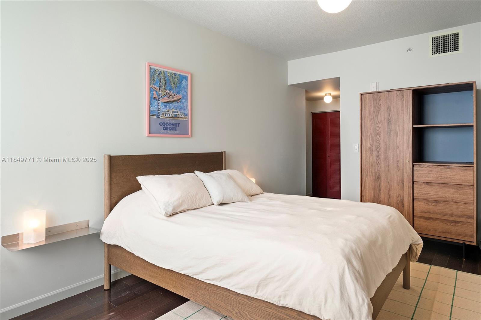 LOFTS AT MAYFAIR CONDO - Residential