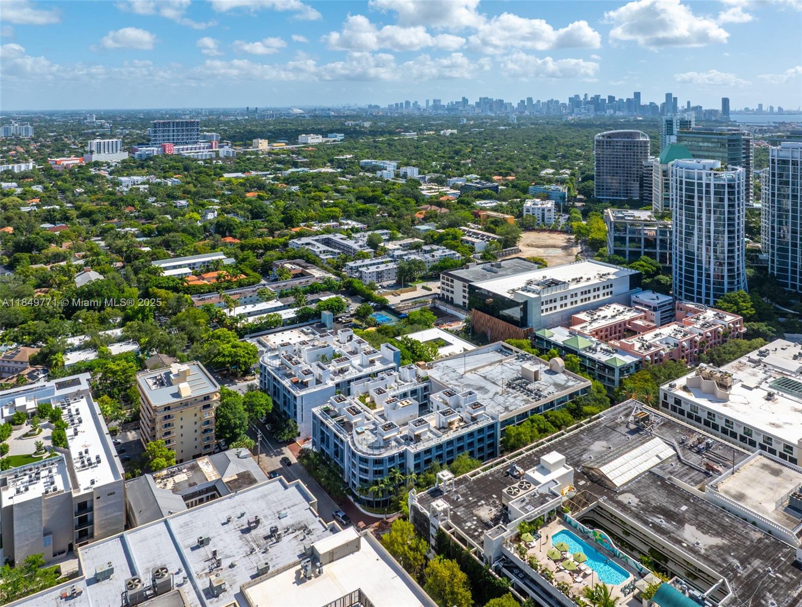 LOFTS AT MAYFAIR CONDO - Residential