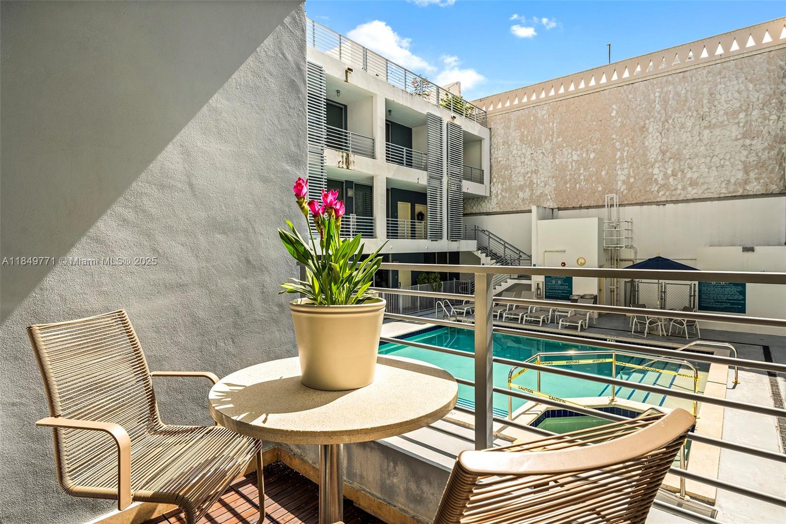 LOFTS AT MAYFAIR CONDO - Residential