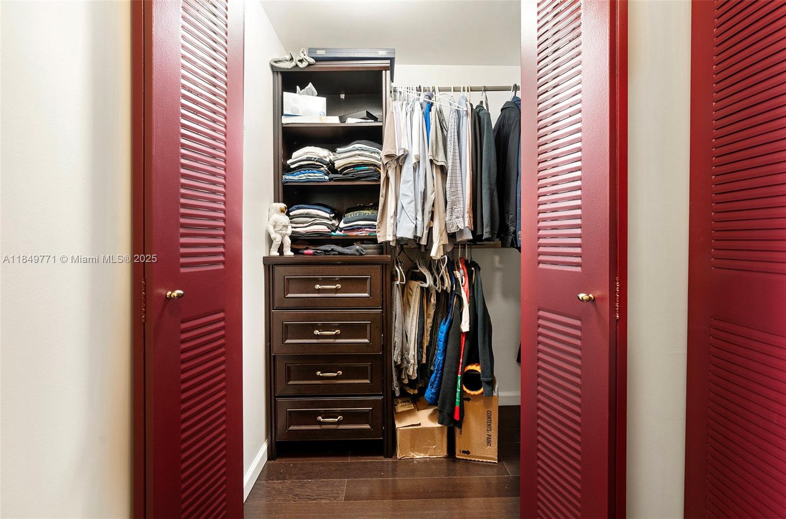 LOFTS AT MAYFAIR CONDO - Residential