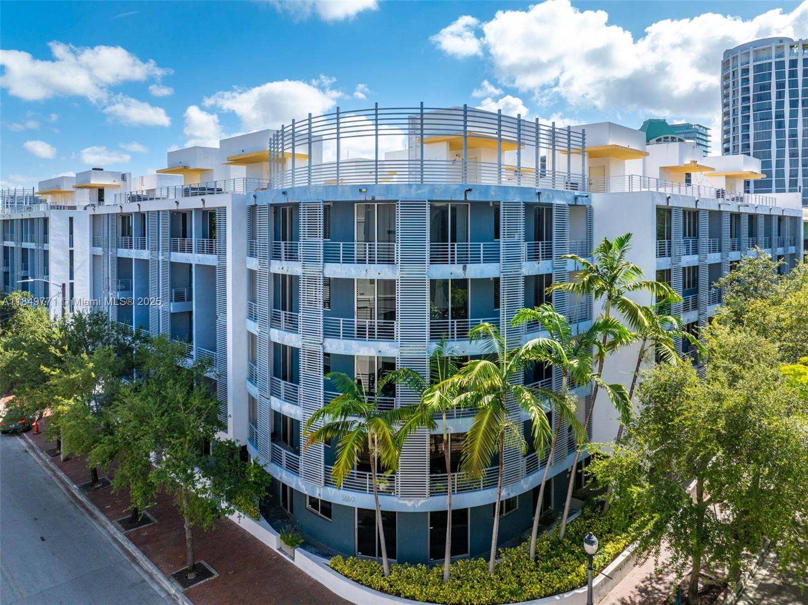 LOFTS AT MAYFAIR CONDO - Residential