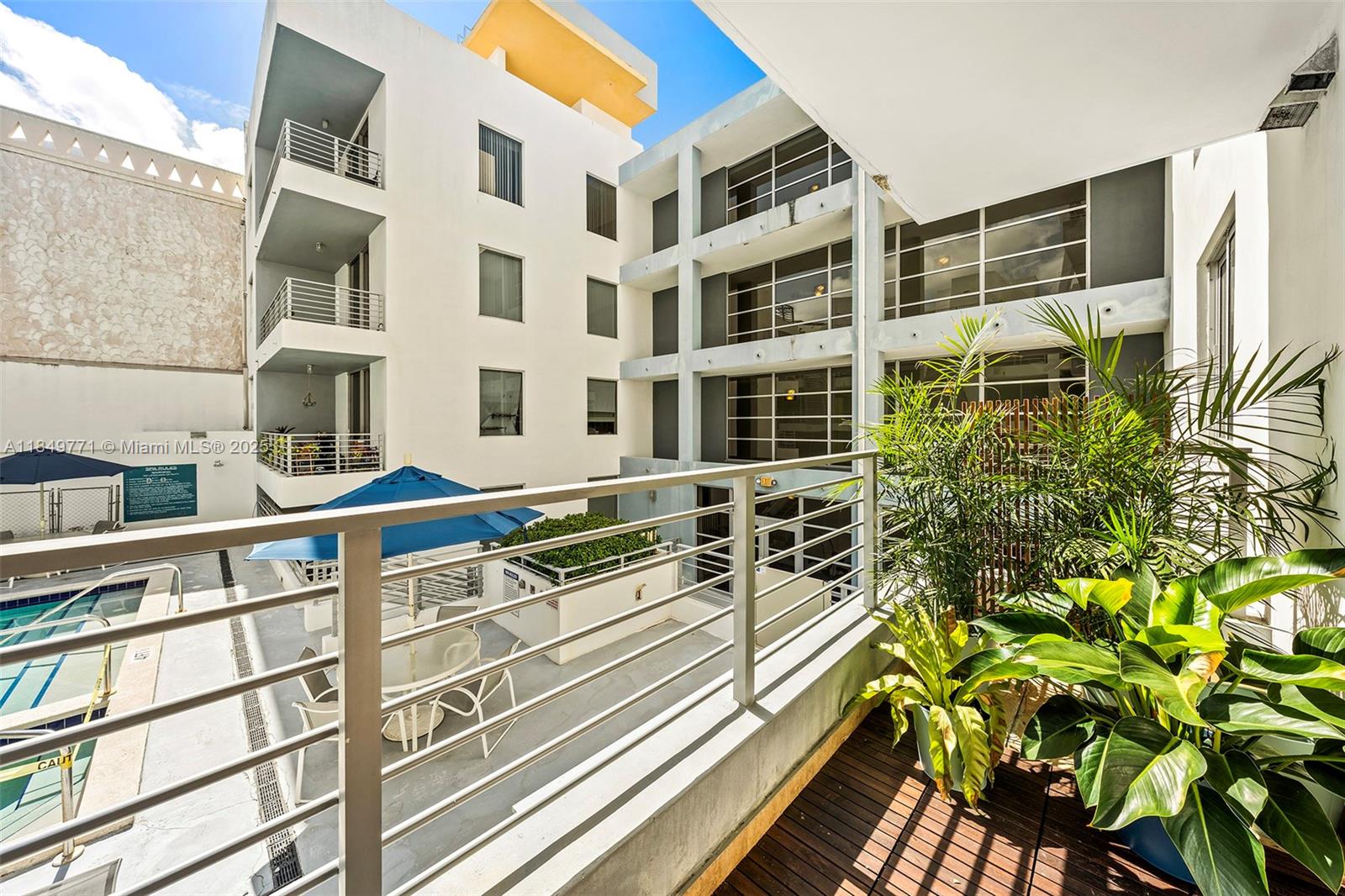 LOFTS AT MAYFAIR CONDO - Residential