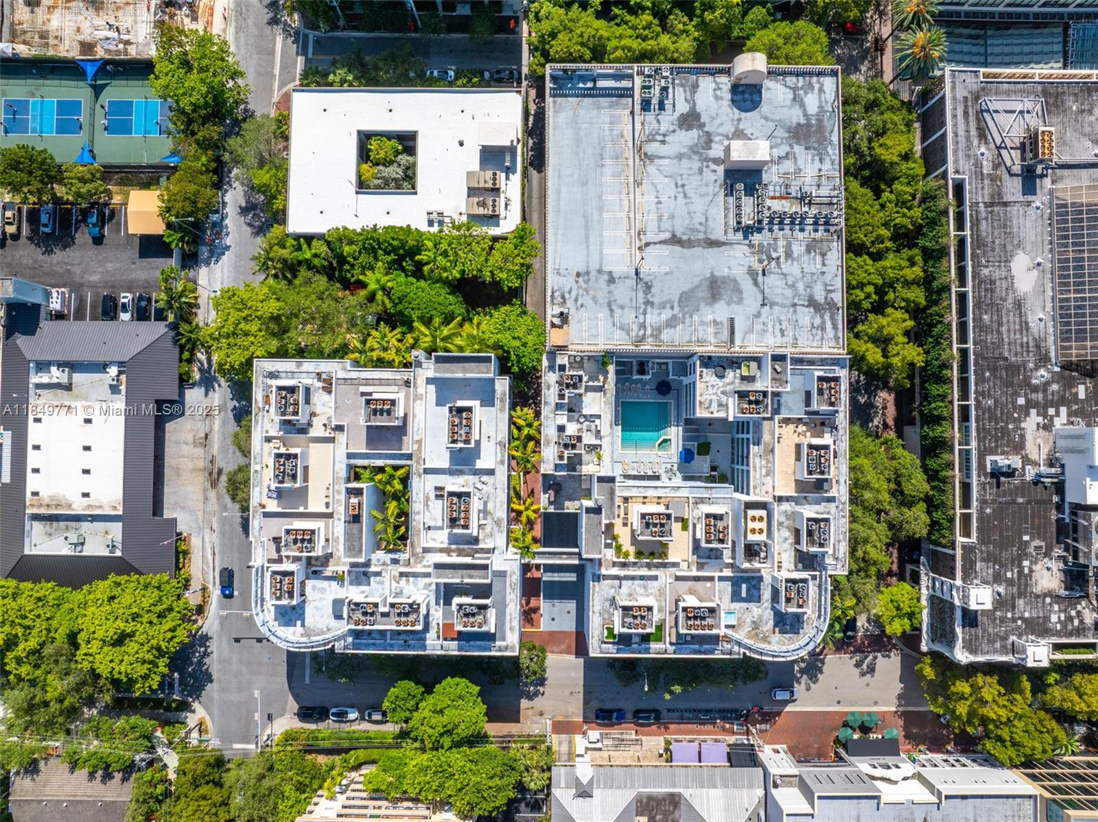 LOFTS AT MAYFAIR CONDO - Residential