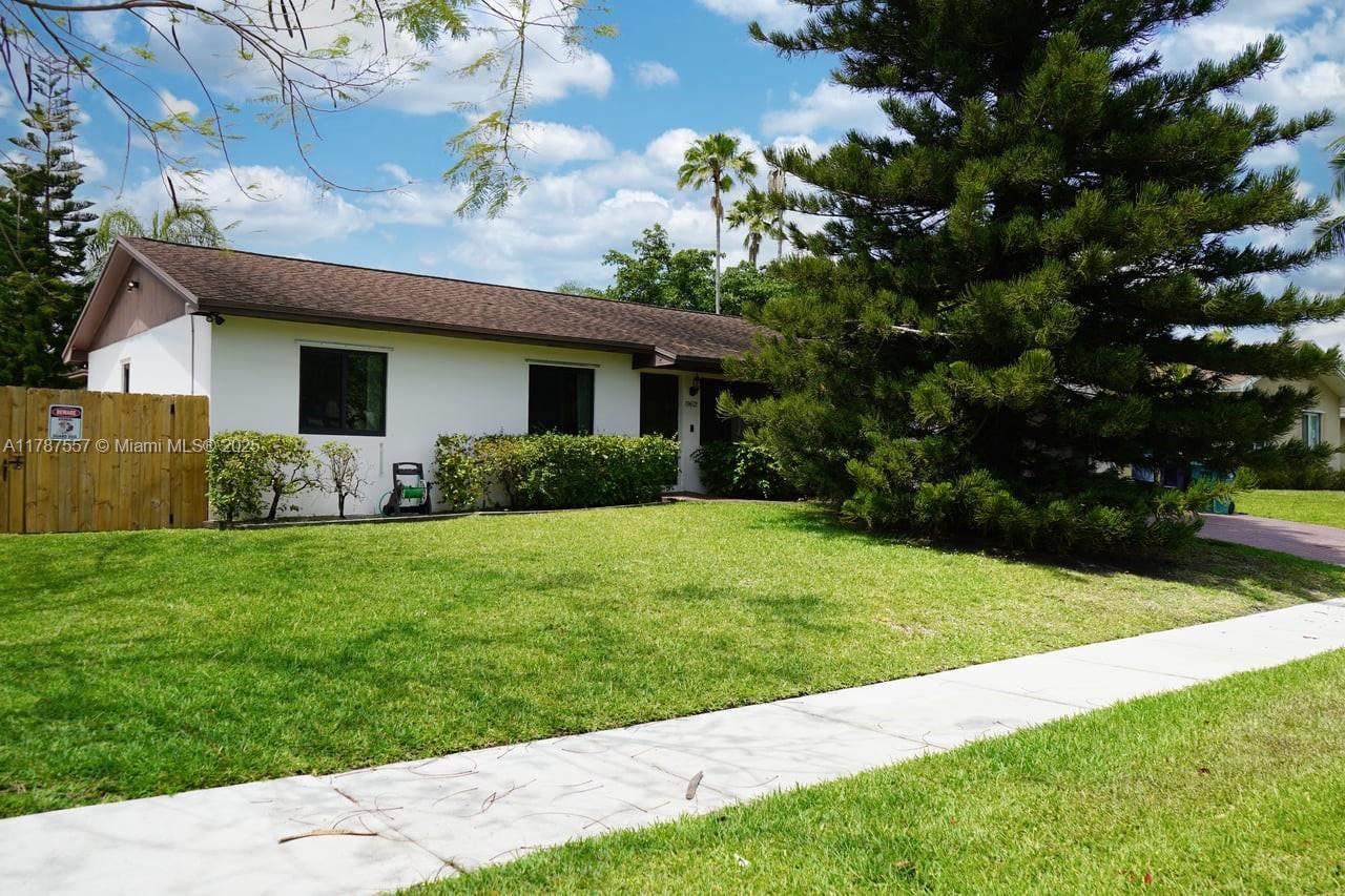Property for Sale at 19612 Sw 87th Pl, Cutler Bay, Miami-Dade County, Florida - Bedrooms: 3 
Bathrooms: 2  - $725,000
