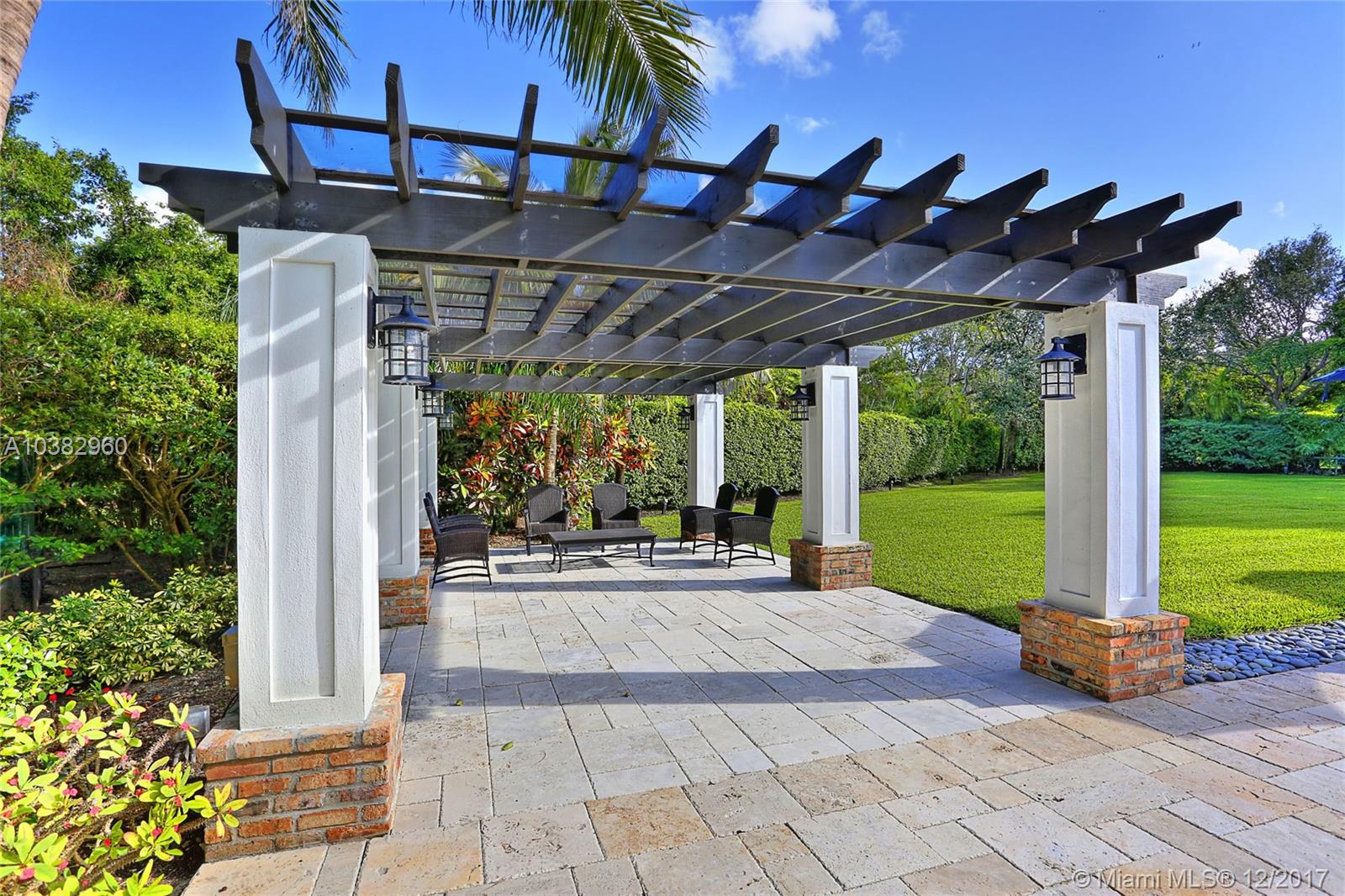 PINE ACRES ESTS - Residential