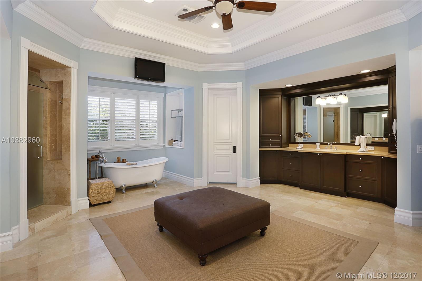 PINE ACRES ESTS - Residential