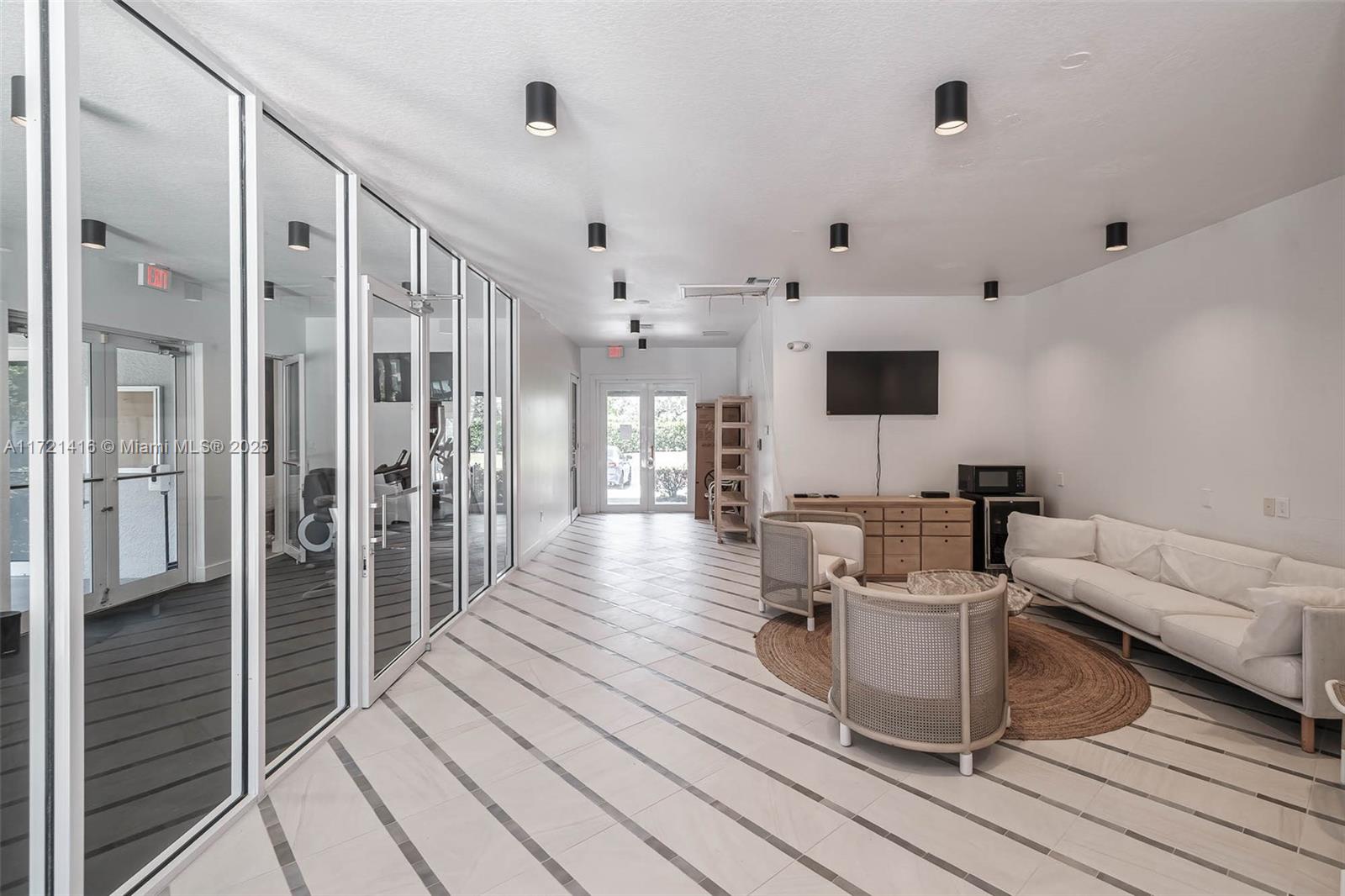 Melrose Apartments - Residential Lease