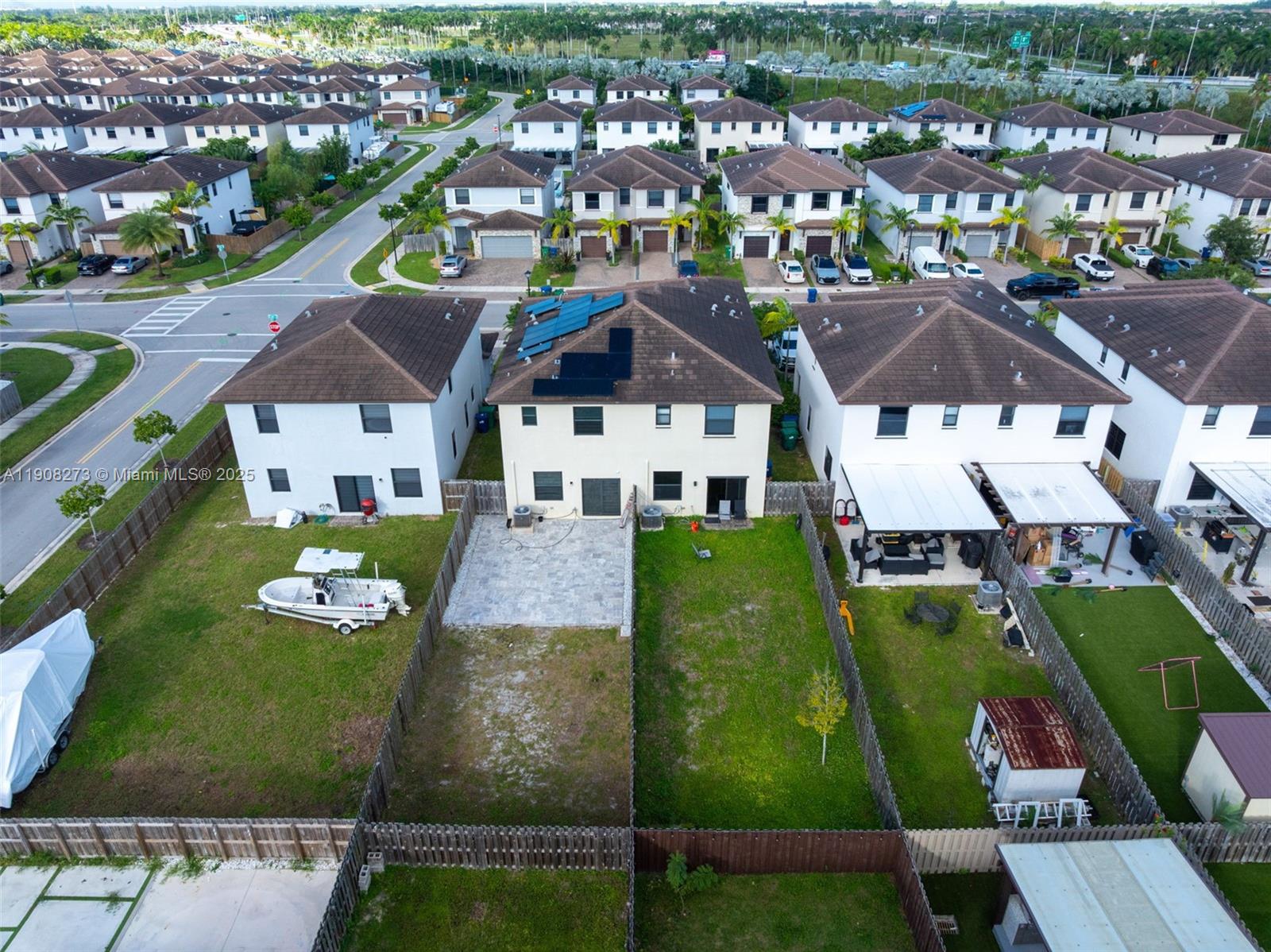 S ALLAPATTAH GARDENS - Residential Lease