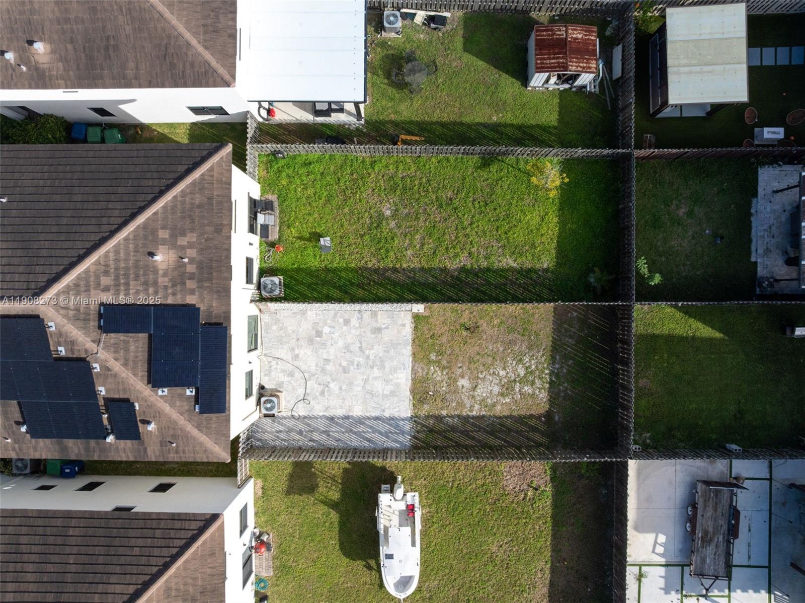 S ALLAPATTAH GARDENS - Residential Lease