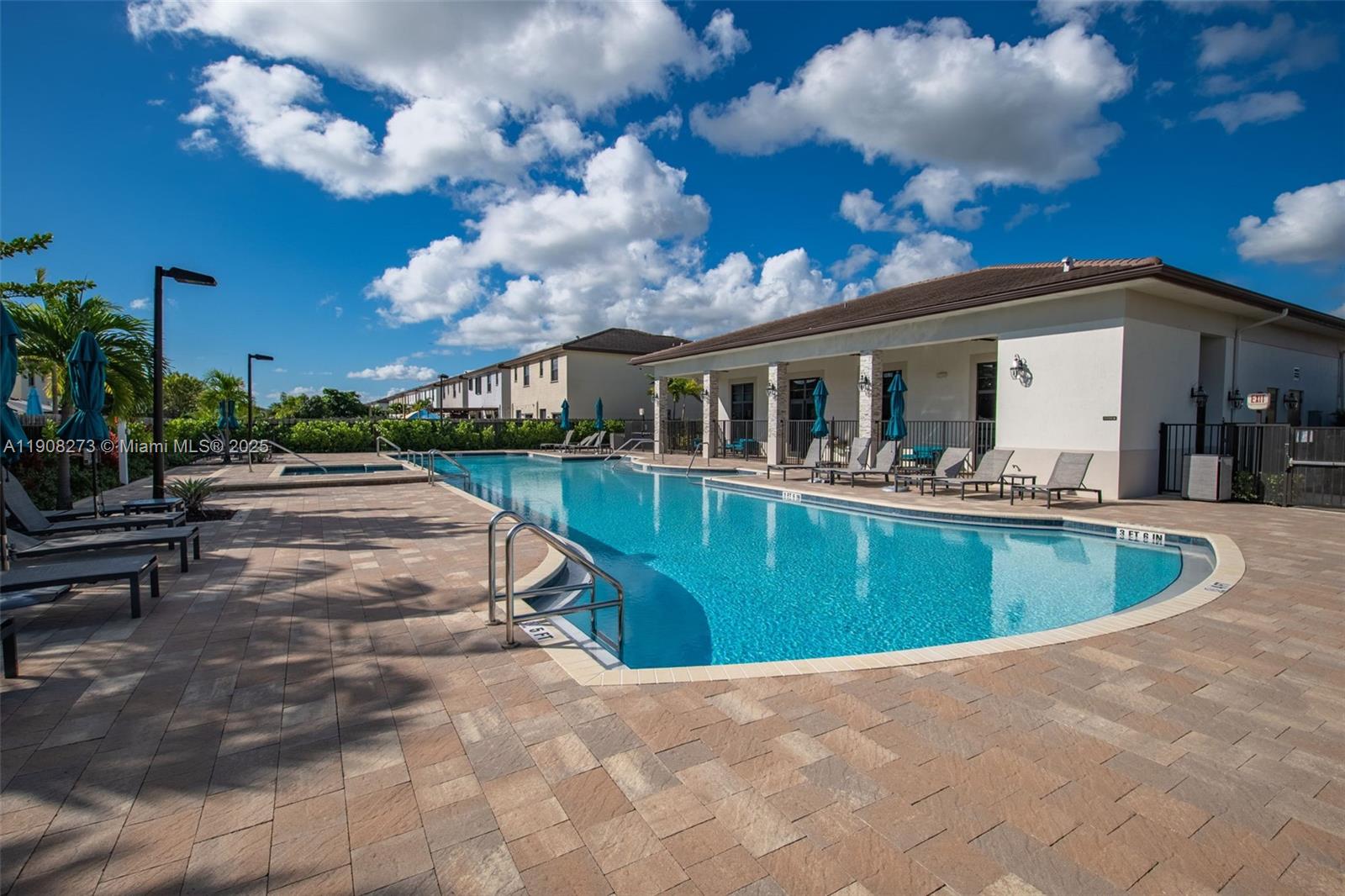 S ALLAPATTAH GARDENS - Residential Lease