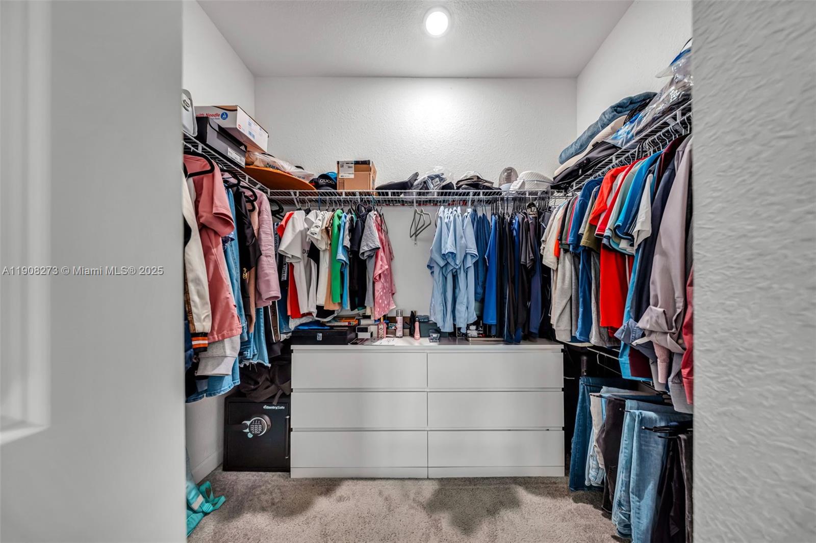 S ALLAPATTAH GARDENS - Residential Lease