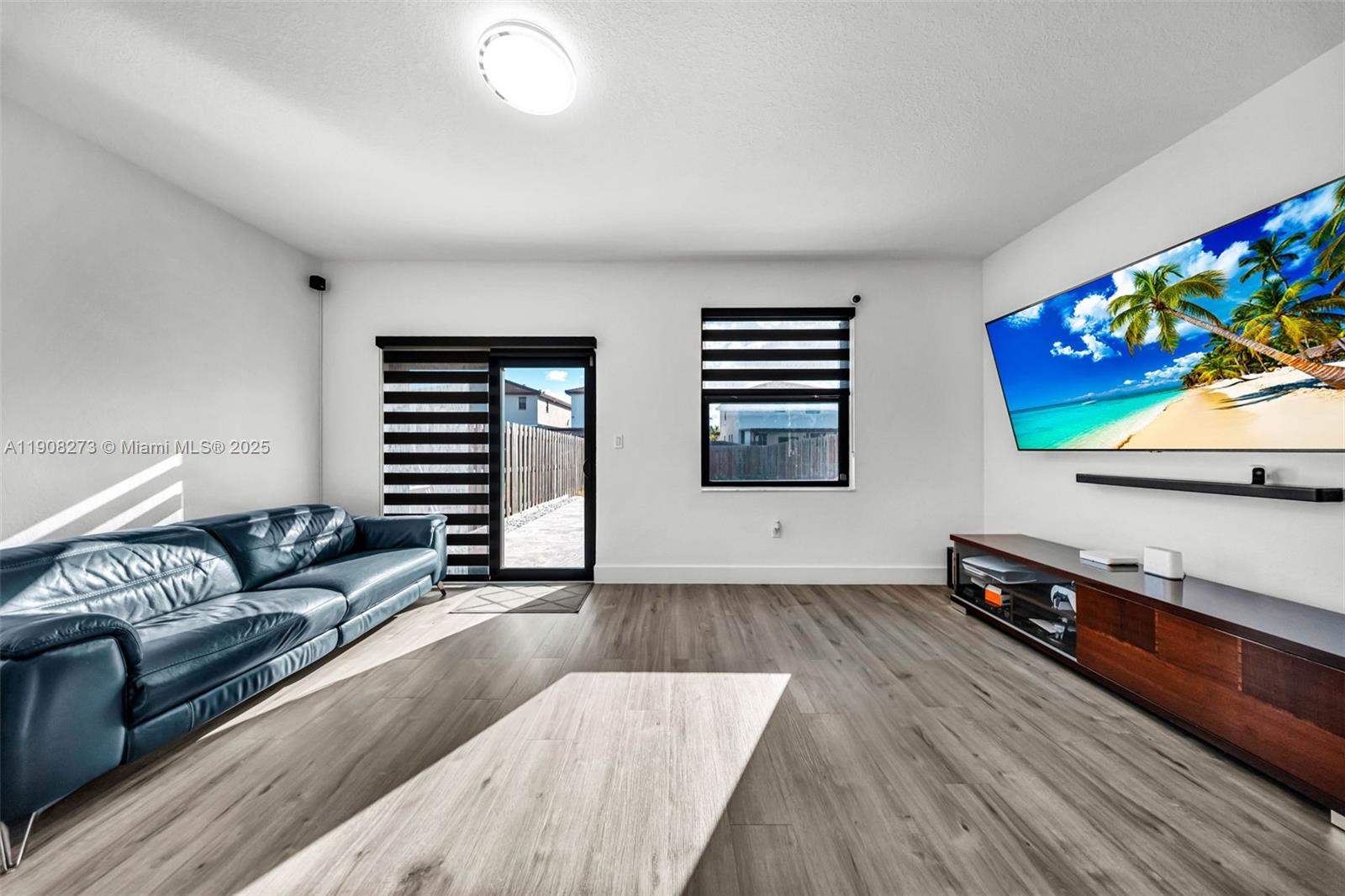 S ALLAPATTAH GARDENS - Residential Lease