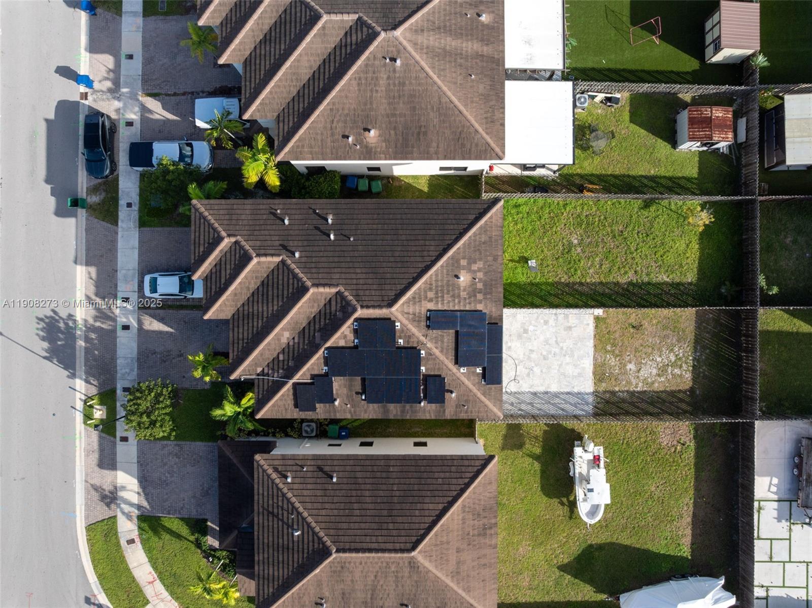 S ALLAPATTAH GARDENS - Residential Lease