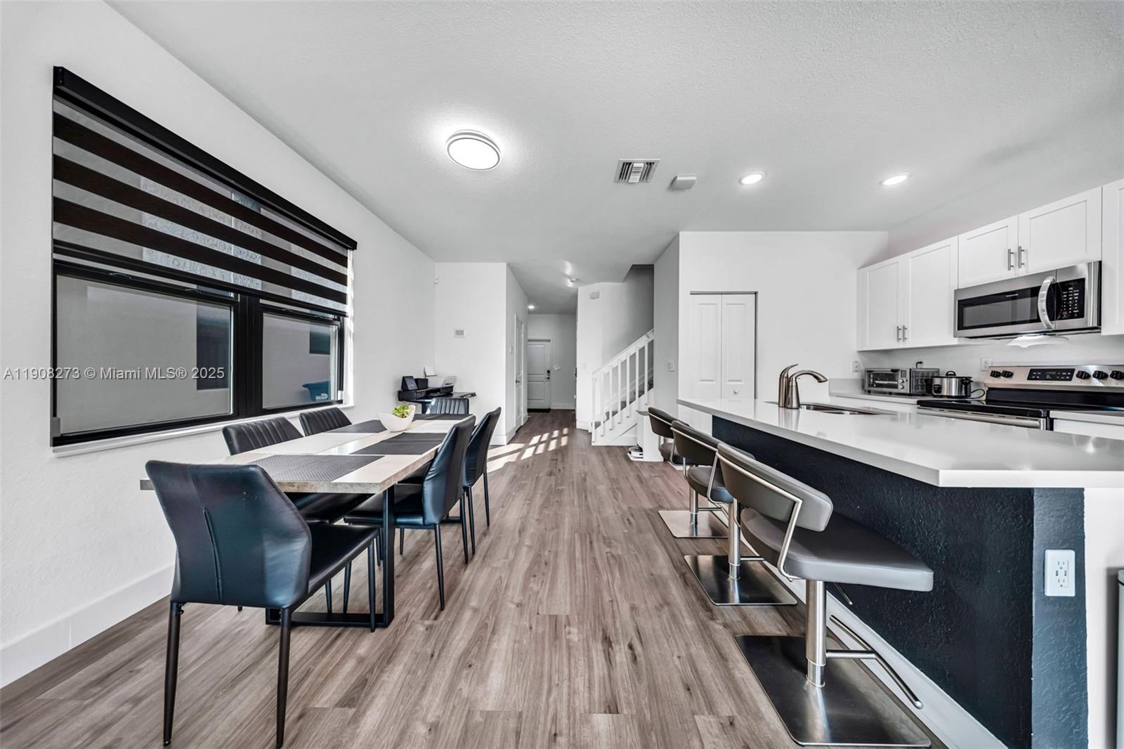 S ALLAPATTAH GARDENS - Residential Lease