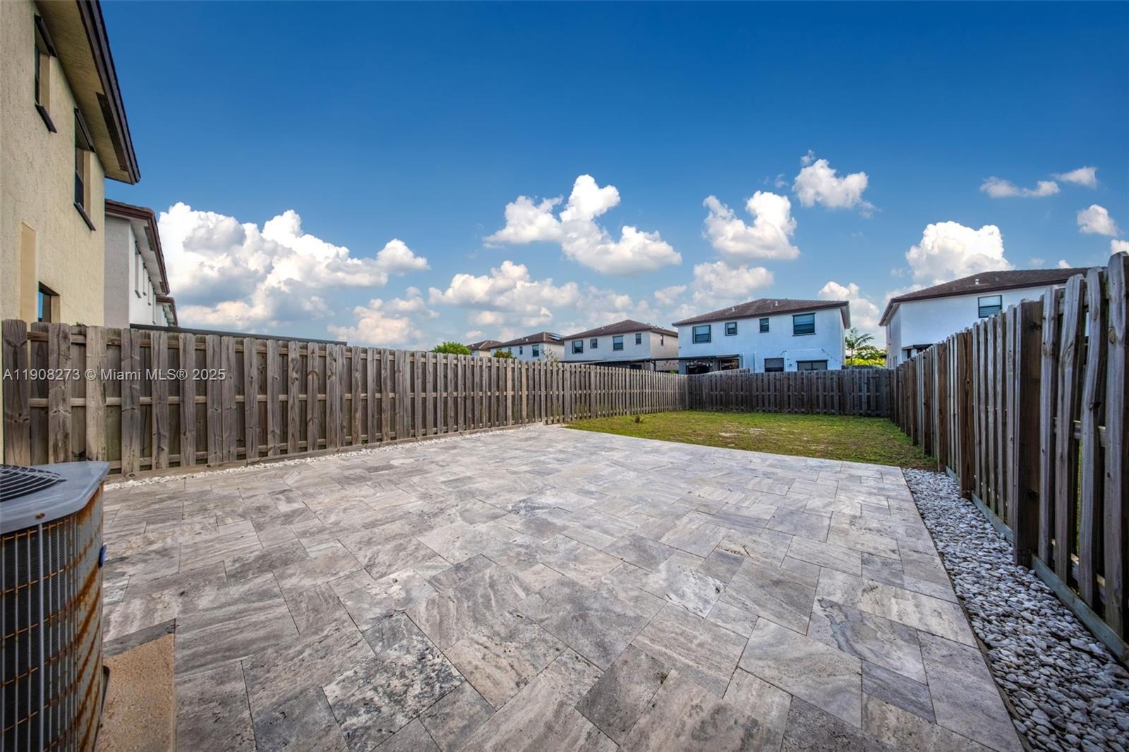 S ALLAPATTAH GARDENS - Residential Lease