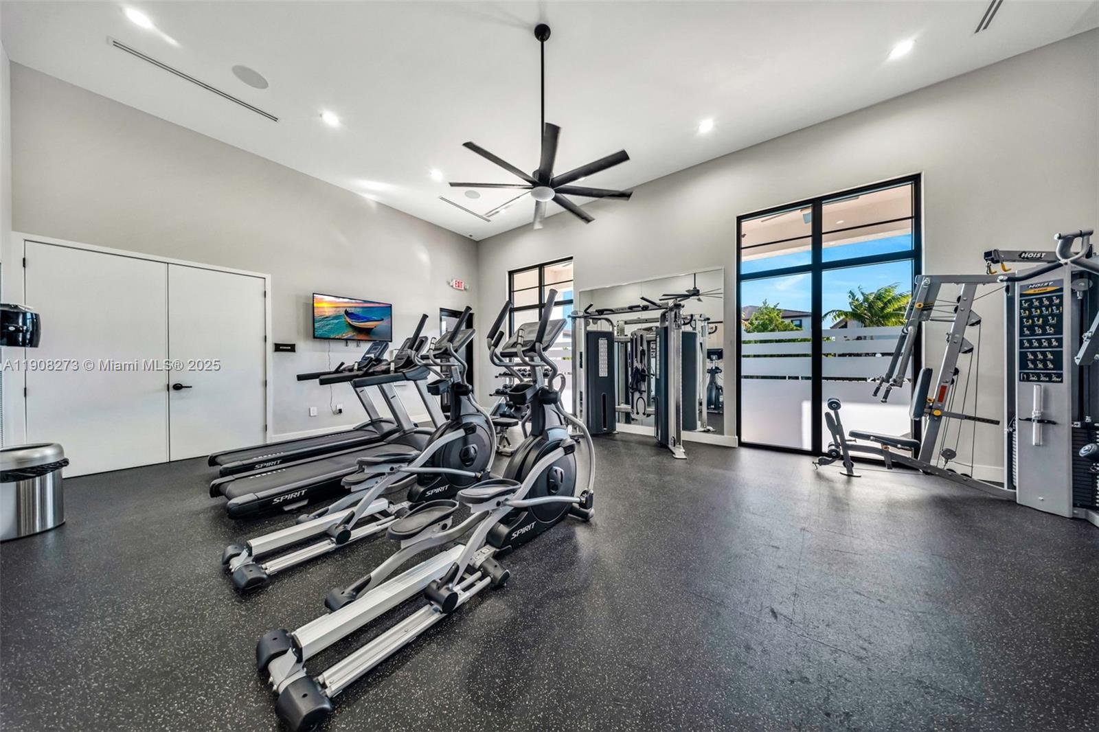 S ALLAPATTAH GARDENS - Residential Lease