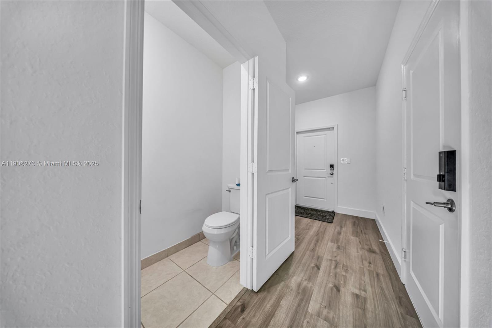 S ALLAPATTAH GARDENS - Residential Lease