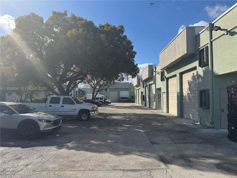 12290 SW 131st Ave 14 Miami FL 33186