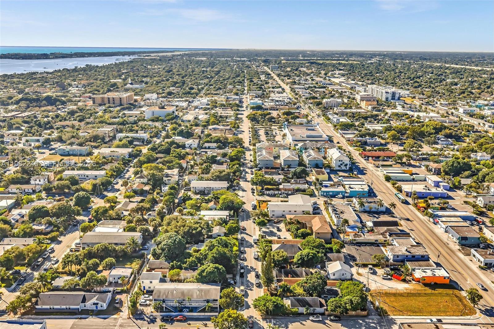 LAKE WORTH TOWN OF - Residential