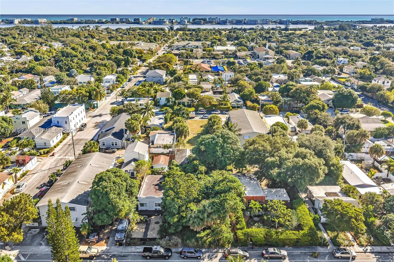 LAKE WORTH TOWN OF - Residential