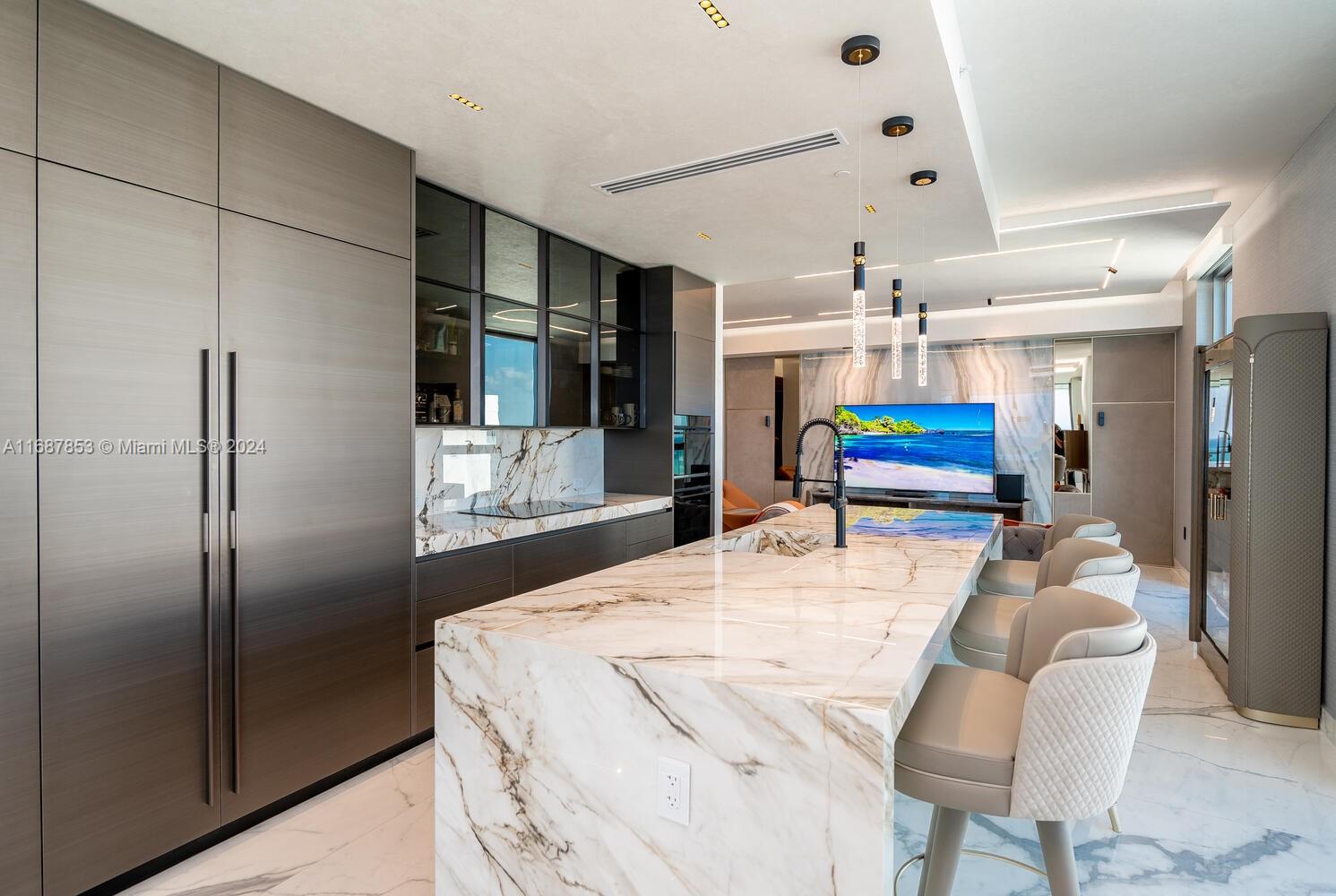 57 OCEAN - Residential