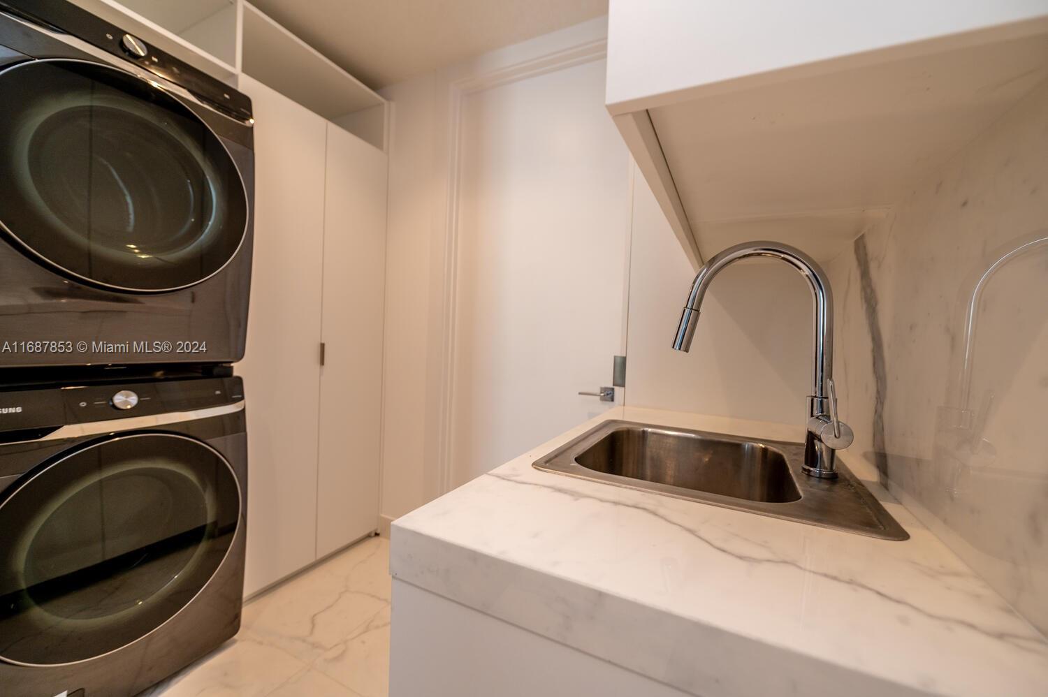 57 OCEAN - Residential