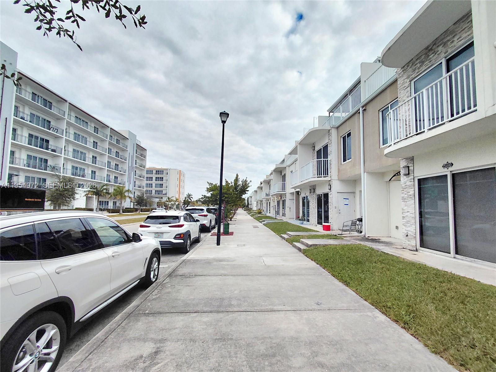 PARADISE GARDENS - Residential