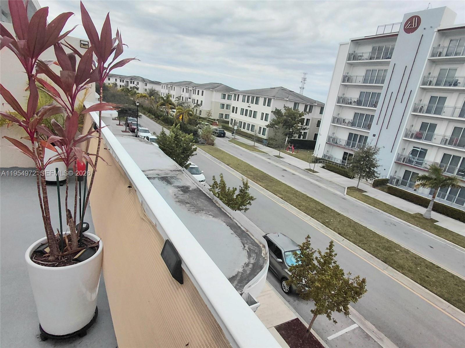 PARADISE GARDENS - Residential